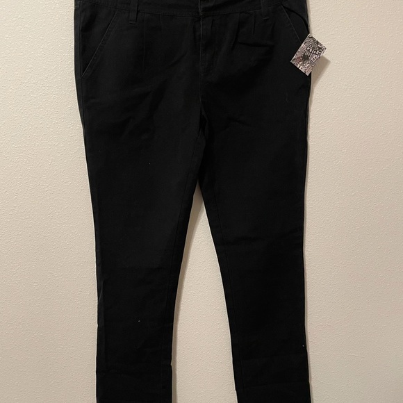 Volcom black lived in cuffed pants Size 7 NWT - Picture 1 of 9